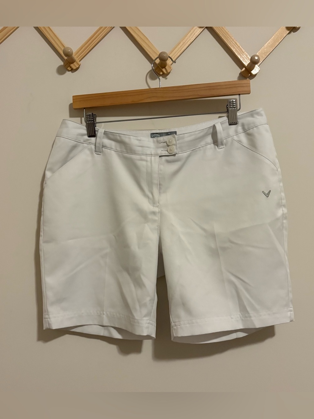 Callaway Women's White Golf Shorts size 10